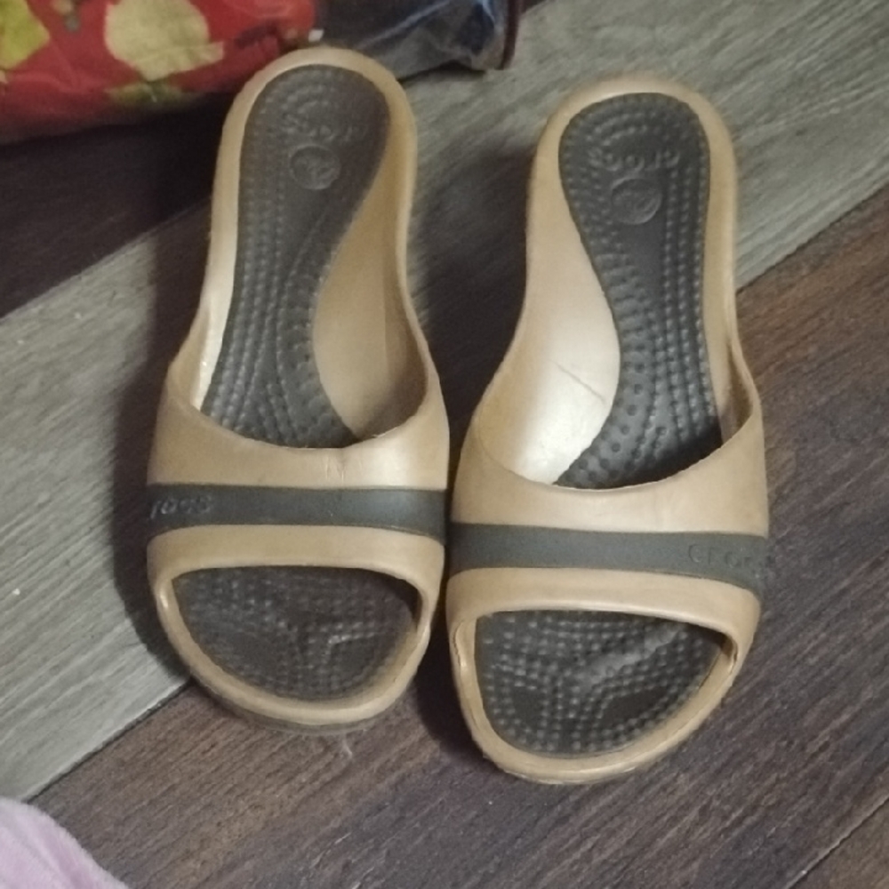 CROCS Women's Brown and Black Slip-On Mules